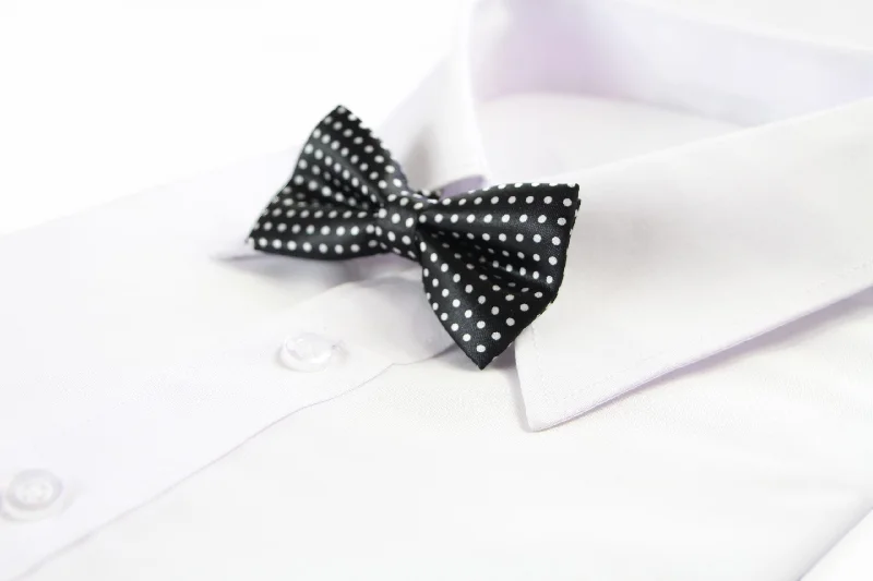 Men's tie with classic stripes-Boys Black With White Small Polka Dots Patterned Bow Tie