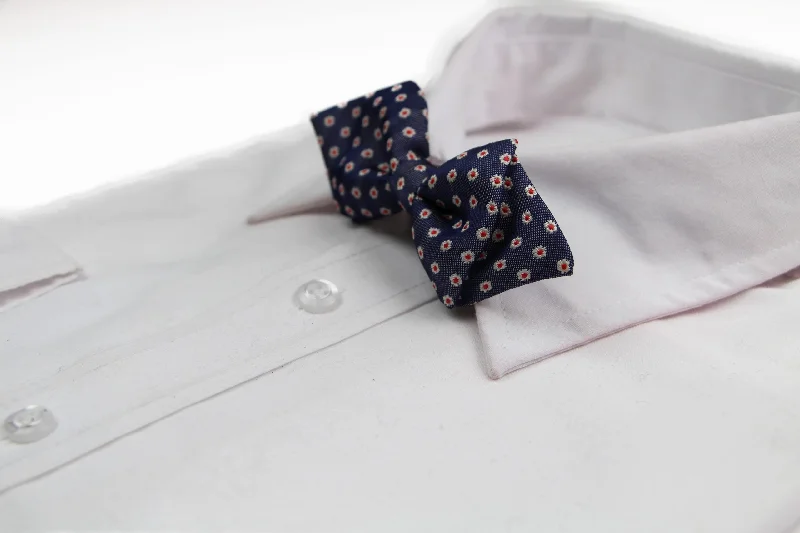 Men's tie for festive dinner parties-Boys Diamond Navy With White & Red Flowers Patterned Cotton Bow Tie