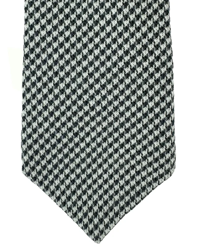 Best men's tie for dinner parties-Brunello Cucinelli Wool Silk Tie Black White Houndstooth