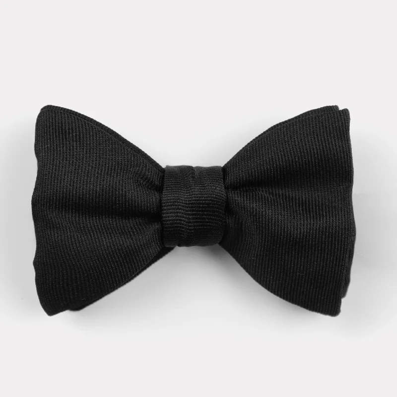 Stylish patterned tie for casual office wear-Classic Grosgrain Bow Tie