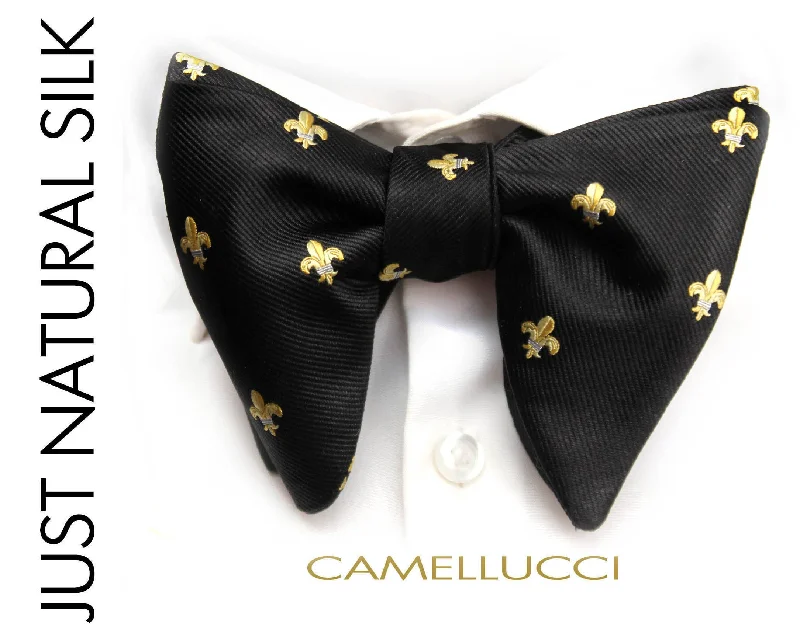 Men's tie with vibrant colors-Big Butterfly with Fleur de Lis in Black Silk Bow Tie