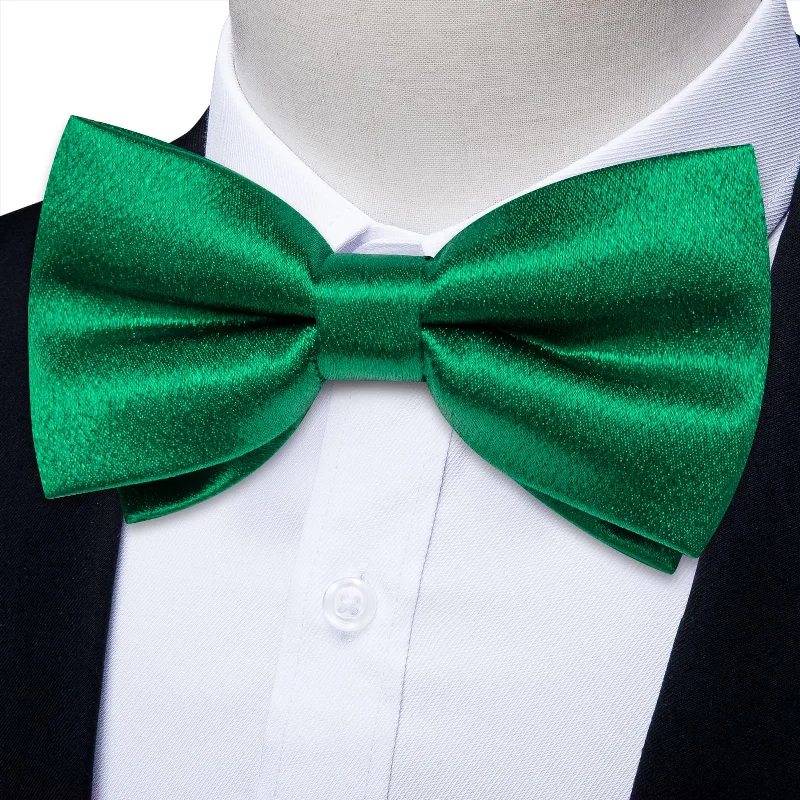 Men's tie with trendy colors for office wear-DiBanGu Silk Bow Tie Shining Emerald Green Solid Mens Pre-Tied Bowtie Handkerchief Cufflinks Set