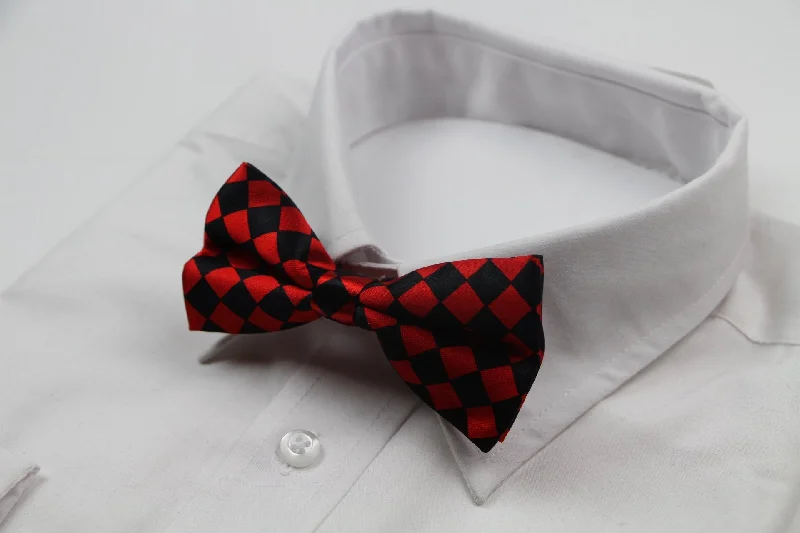 Best men's silk necktie for interviews-Mens Black & Red Checkered Block Patterned Bow Tie