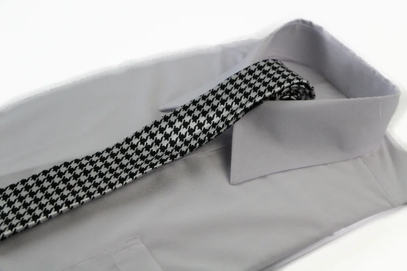 Men's tie with upscale texture for office wear-Mens Black & White Mosaic Print 5cm Skinny Neck Tie