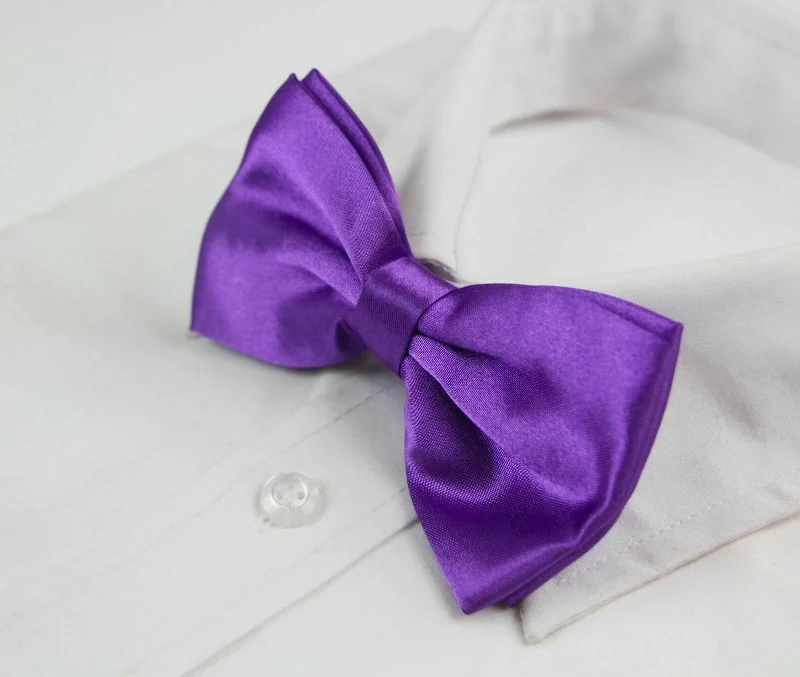 Men's tie with modern diagonal stripes-Mens Purple Solid Plain Colour Bow Tie