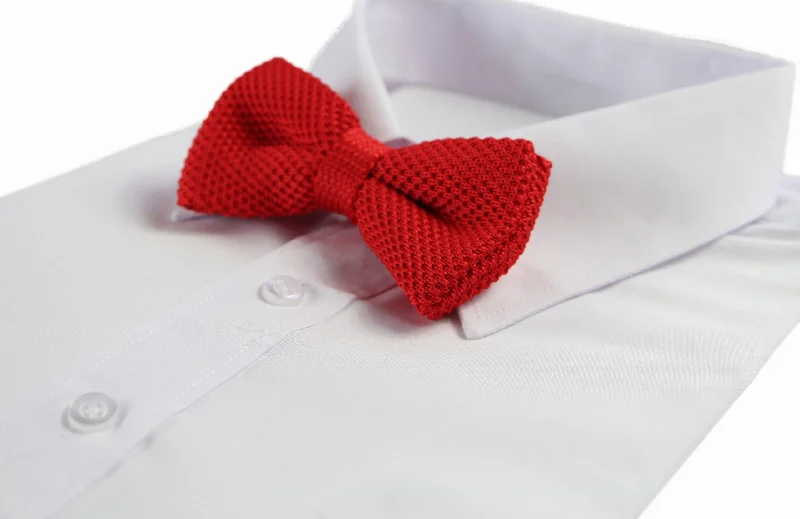 Trendy men's tie for weddings-Mens Red Cross-Hatched Knitted Bow Tie