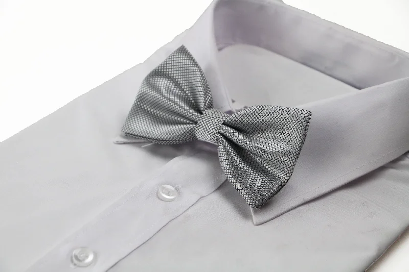 Best tie for a business lunch-Mens Silver Grey Plain Coloured Checkered Bow Tie