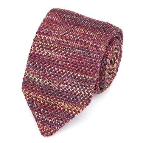 Best tie for men's corporate events-Classy Men Red Knitted Tie